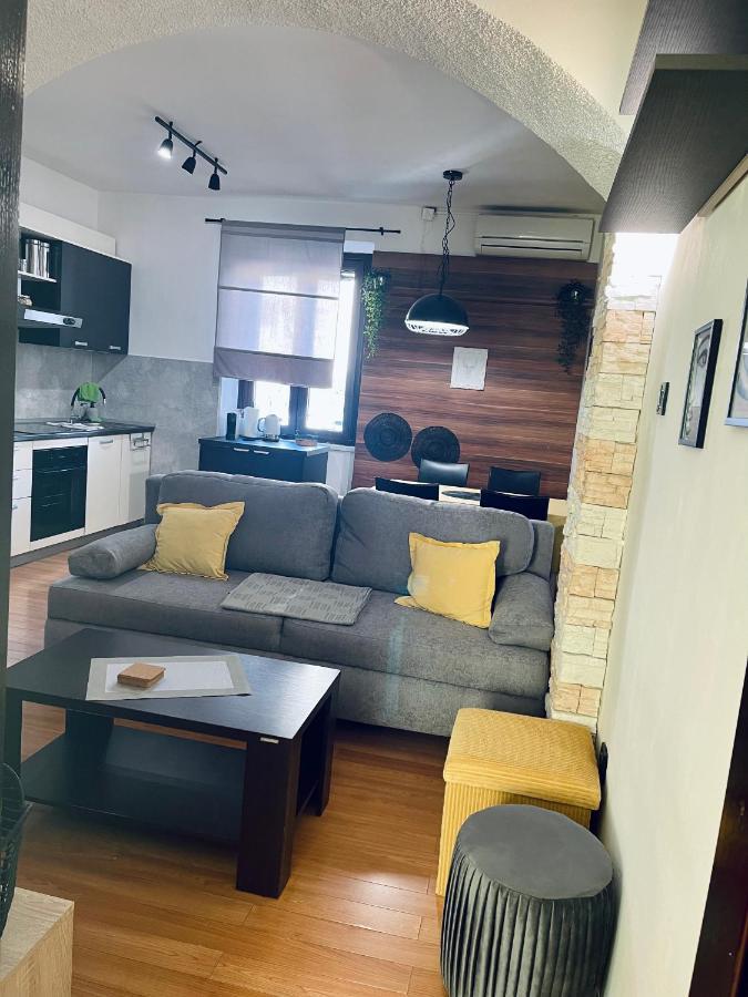 Apartman Three Queens Rijeka Exterior photo