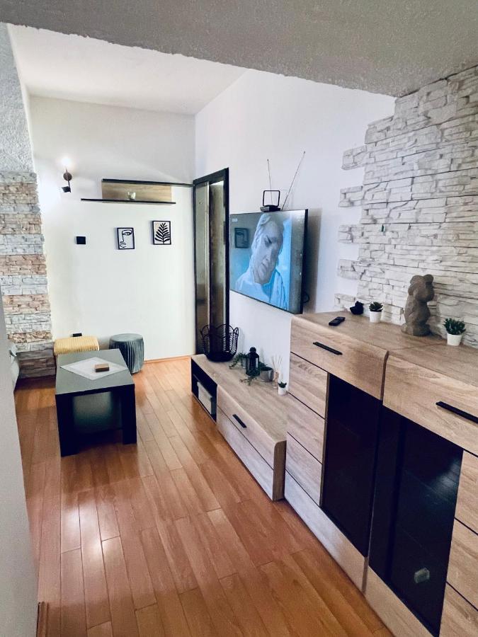 Apartman Three Queens Rijeka Exterior photo